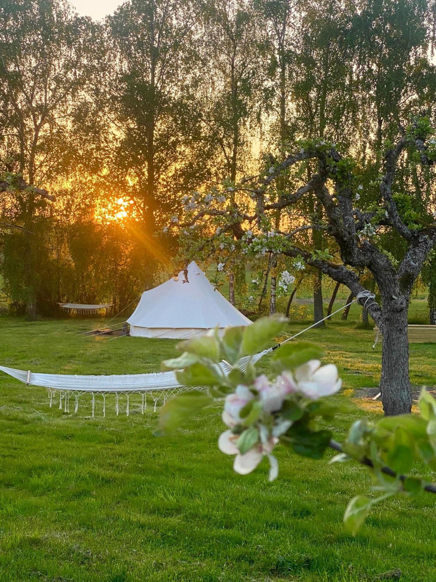 Hotel Soerby Glamping Klockrike Exterior foto